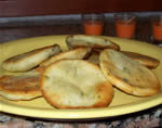 Frittelle della luna delle erbe con lavanda