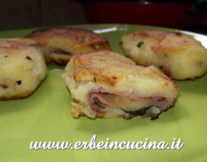 Potato croquettes with speck ham and marjoram