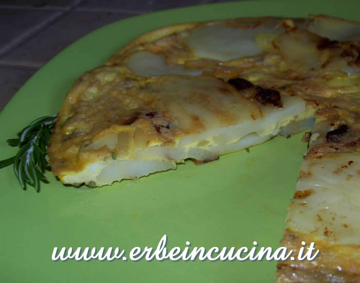 Tortilla de patatas with rosemary