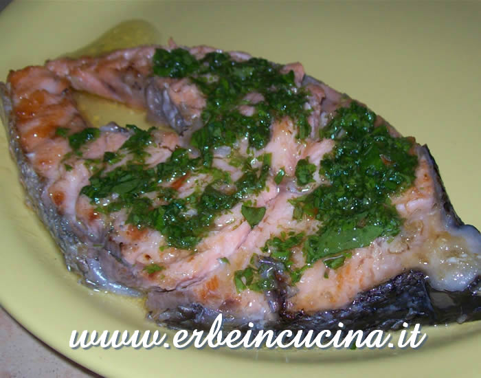 Herbed grilled salmon