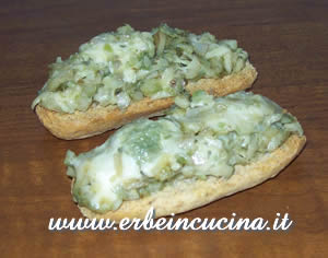 Crostini al cardo