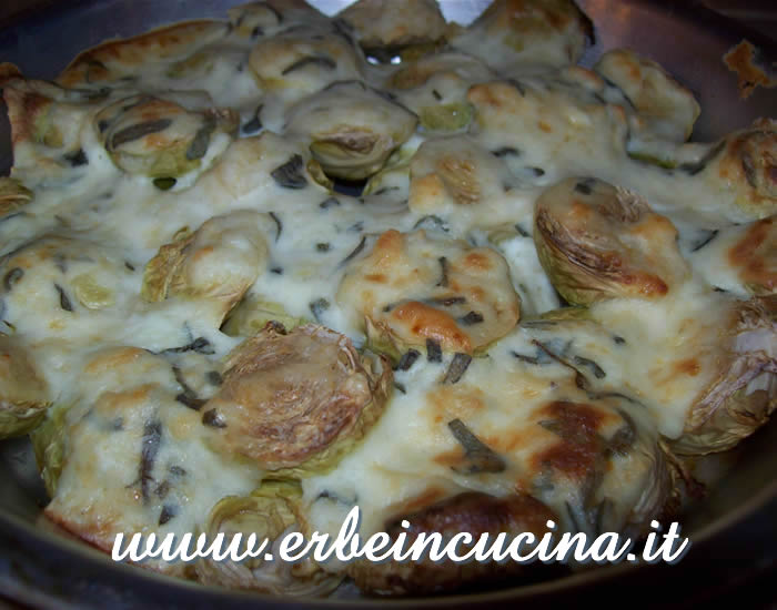 Brussels sprouts gratin with tarragon