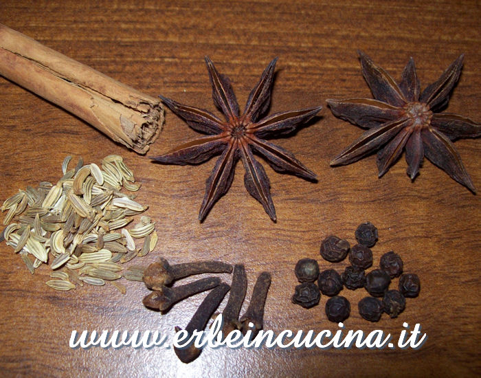Cinque spezie cinesi