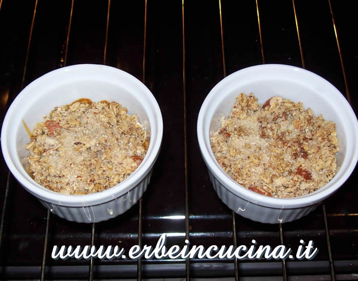 Crumble al Rabarbaro