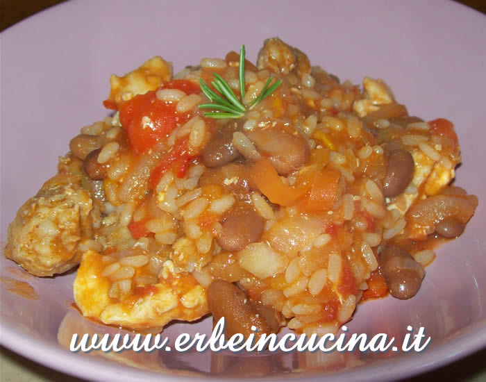 Paella di carne piccante