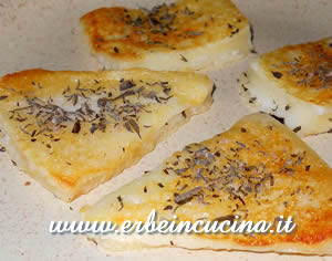 Formaggio con santoreggia