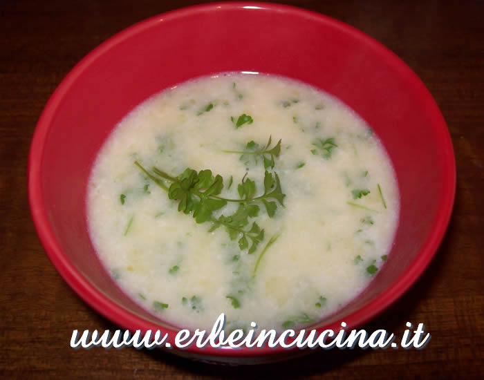 Cress soup with ginger