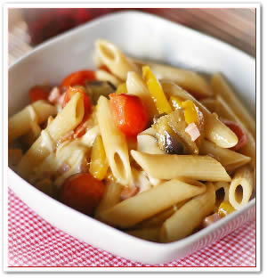 Penne con verdure e scamorza affumicata