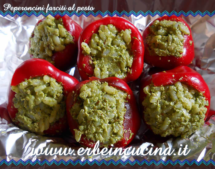 Peperoncini farciti al pesto