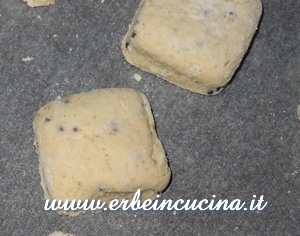 Biscotti salati aromatici alla senape