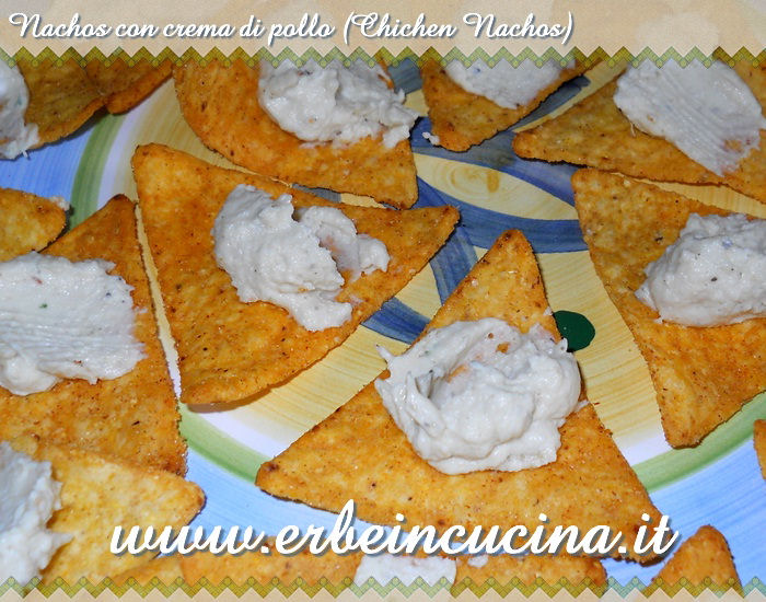 Nachos con crema di pollo