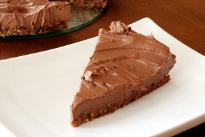 Almost Guiltless No-Bake Chocolate Mousse Pie