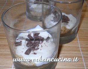 Mini cheesecake al cocco, cioccolato e cannella