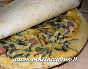 Omelette di baby barbabietole