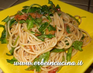 Spaghettini con rucola e erba cipollina