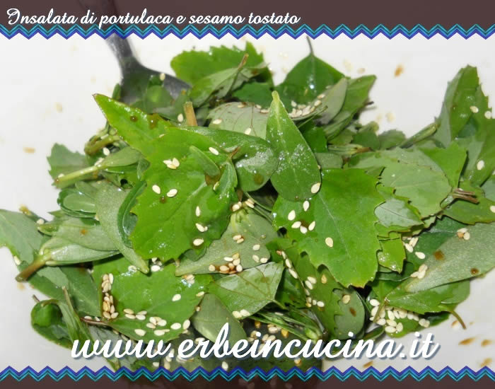 Insalata di portulaca e sesamo tostato