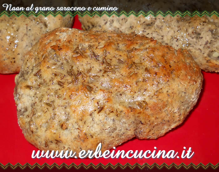 Naan al grano saraceno e cumino