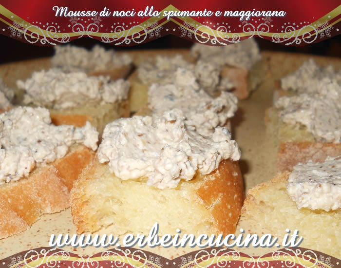 Mousse di noci allo spumante e maggiorana