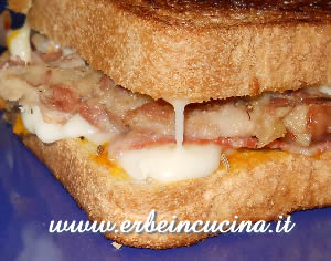 Cheese toast alla messicana con cumino